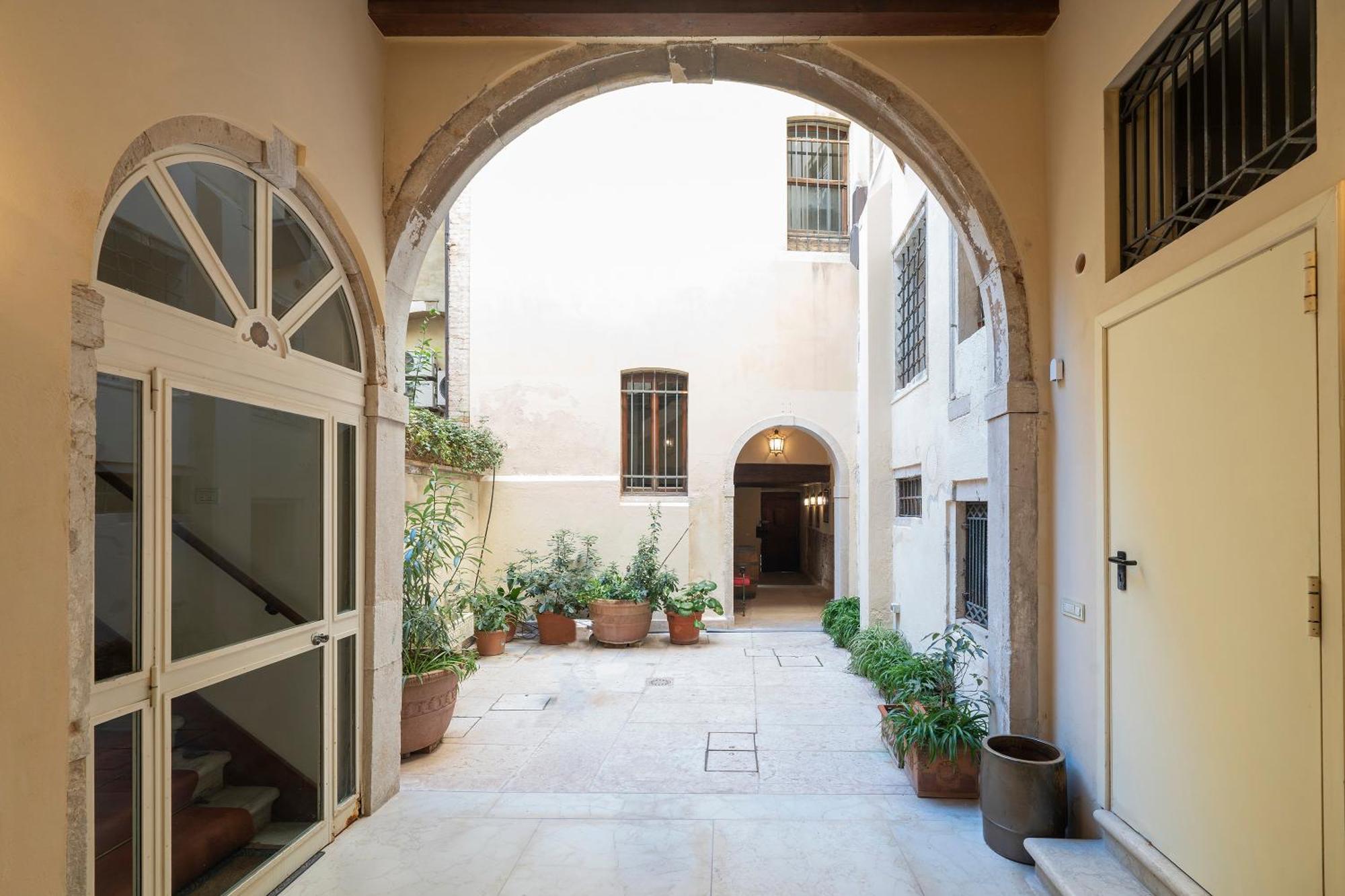 Fortuny3967 Suites & Wine Venice Exterior photo
